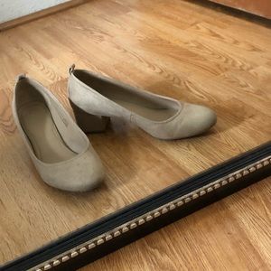 Universal Thread Heels